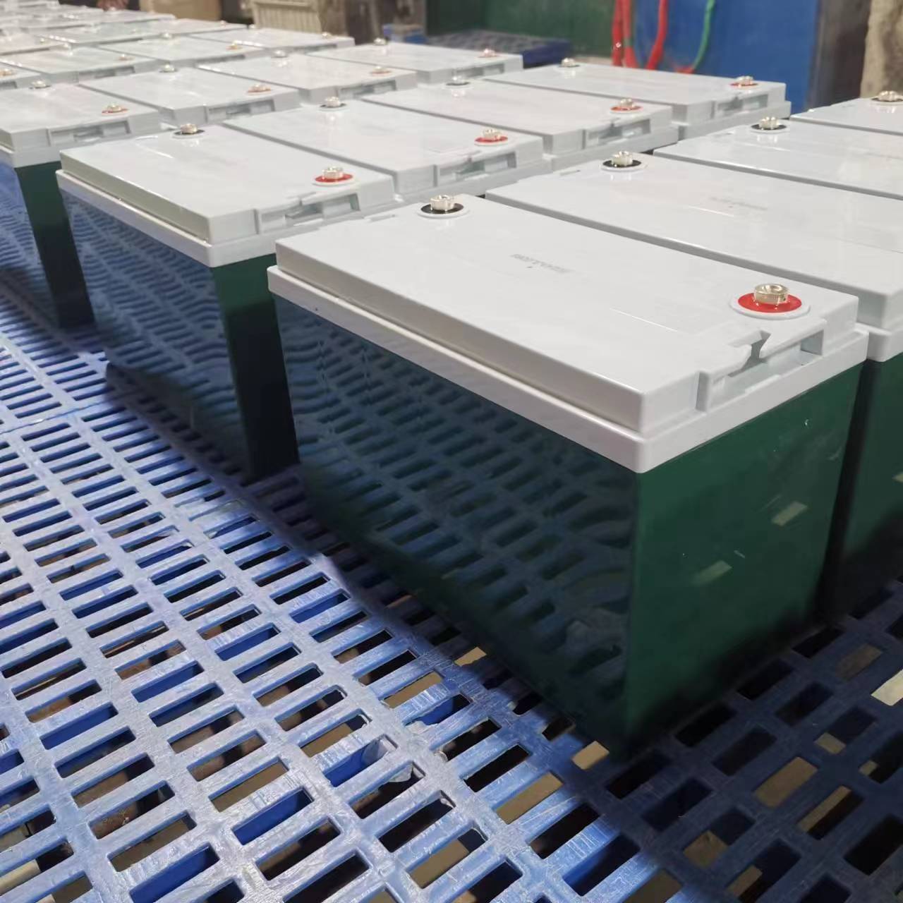 Califique una batería de gel solar de carga rápida 12v 100ah para energía doméstica