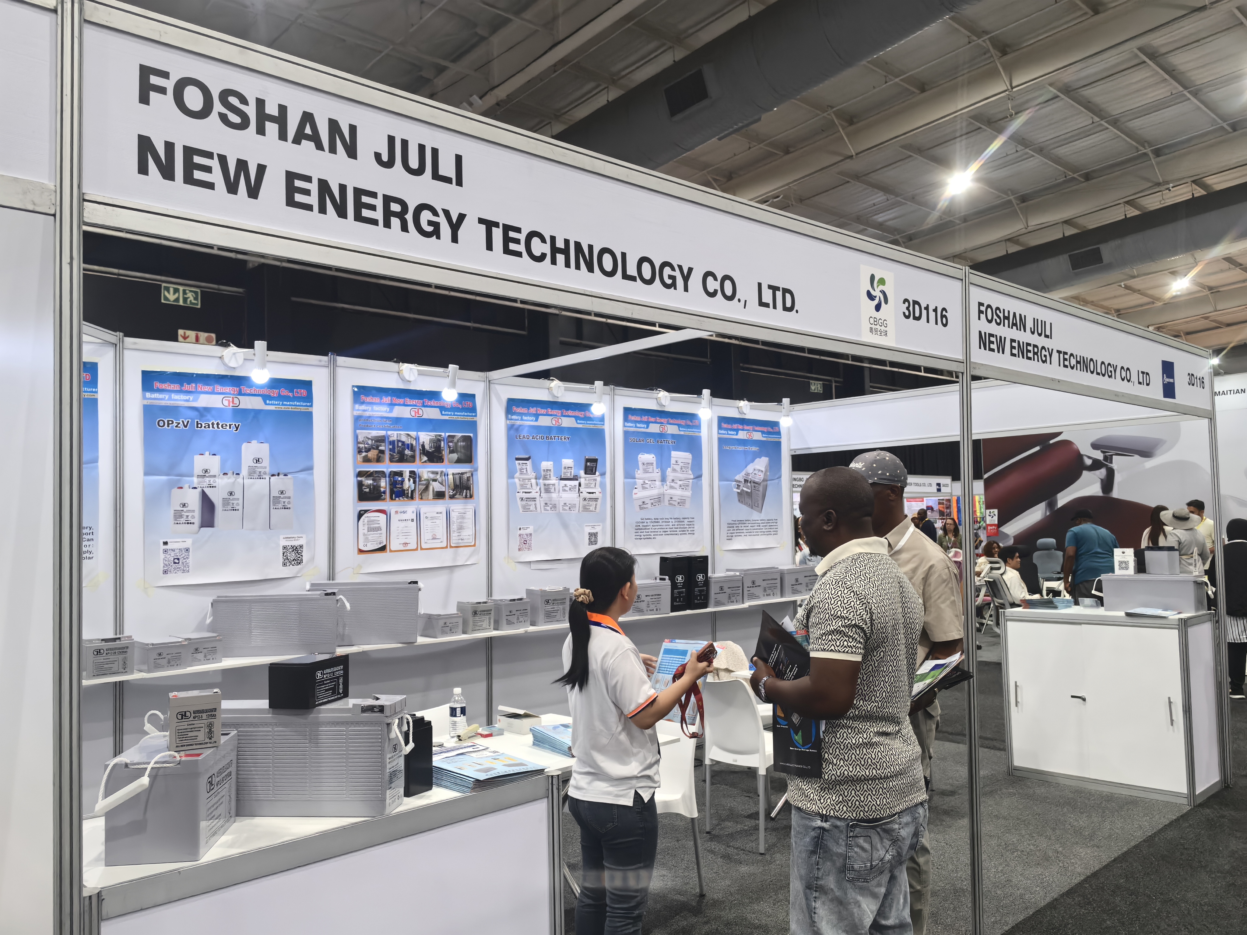 MachineX Sudáfrica 2025 Revisión: las baterías de terminal frontal y solar atraen un gran interés