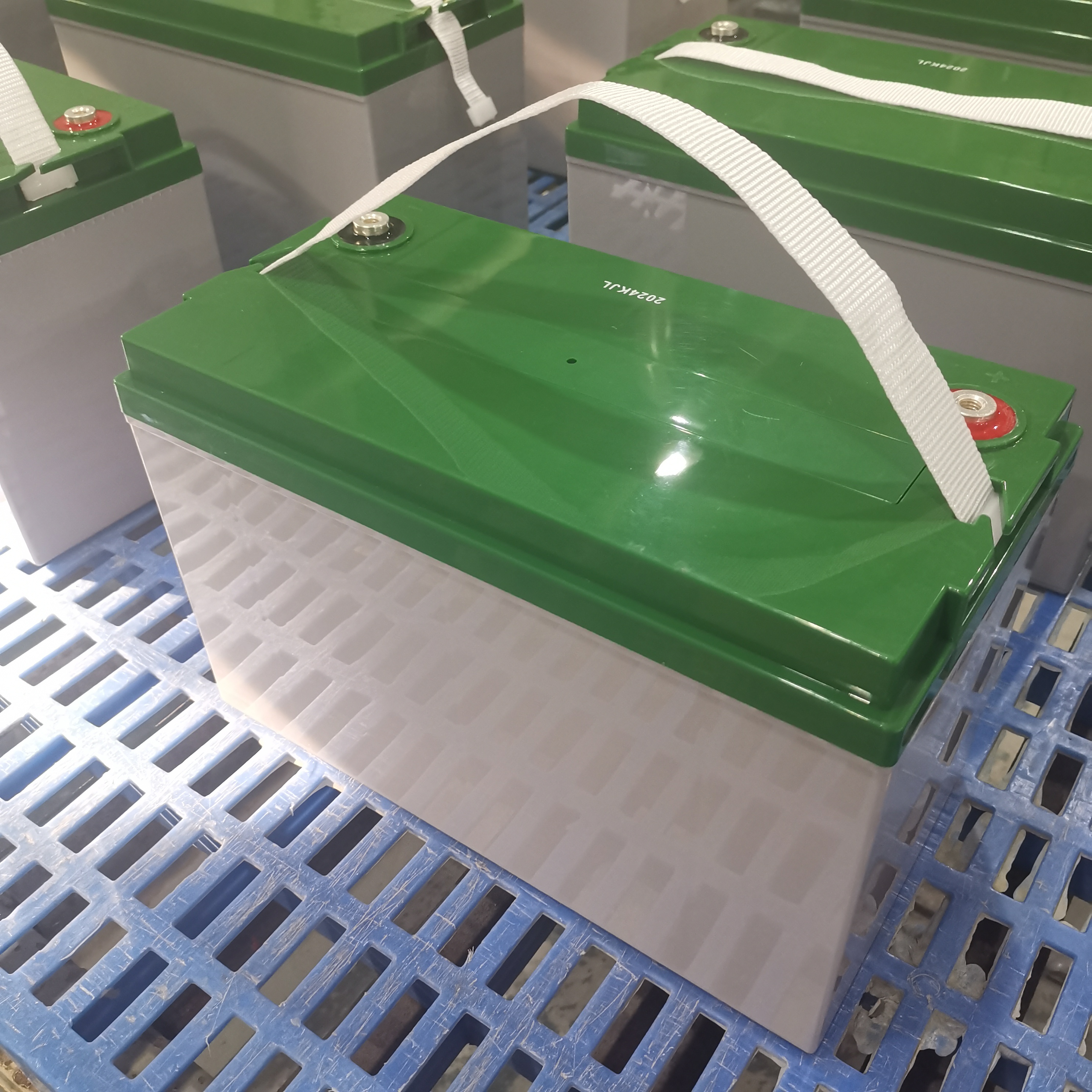 Tiempo de actividad de Maximize de alta calidad: baterías UPS de alto rendimiento para una batería de alimentación de respaldo crítico 12V100AH