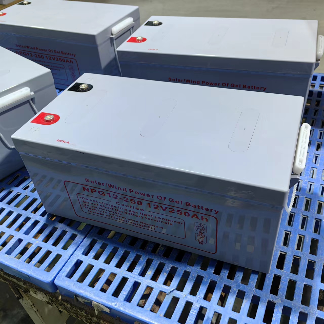 Almacenamiento de batería solar de la mejor venta del precio de la batería del GEL de 12V 250Ah con larga vida útil