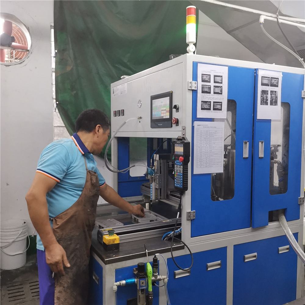 Batería al aire libre de encargo de las baterías del carro de golf de la batería 6V200Ah de la producción de la fábrica recargable