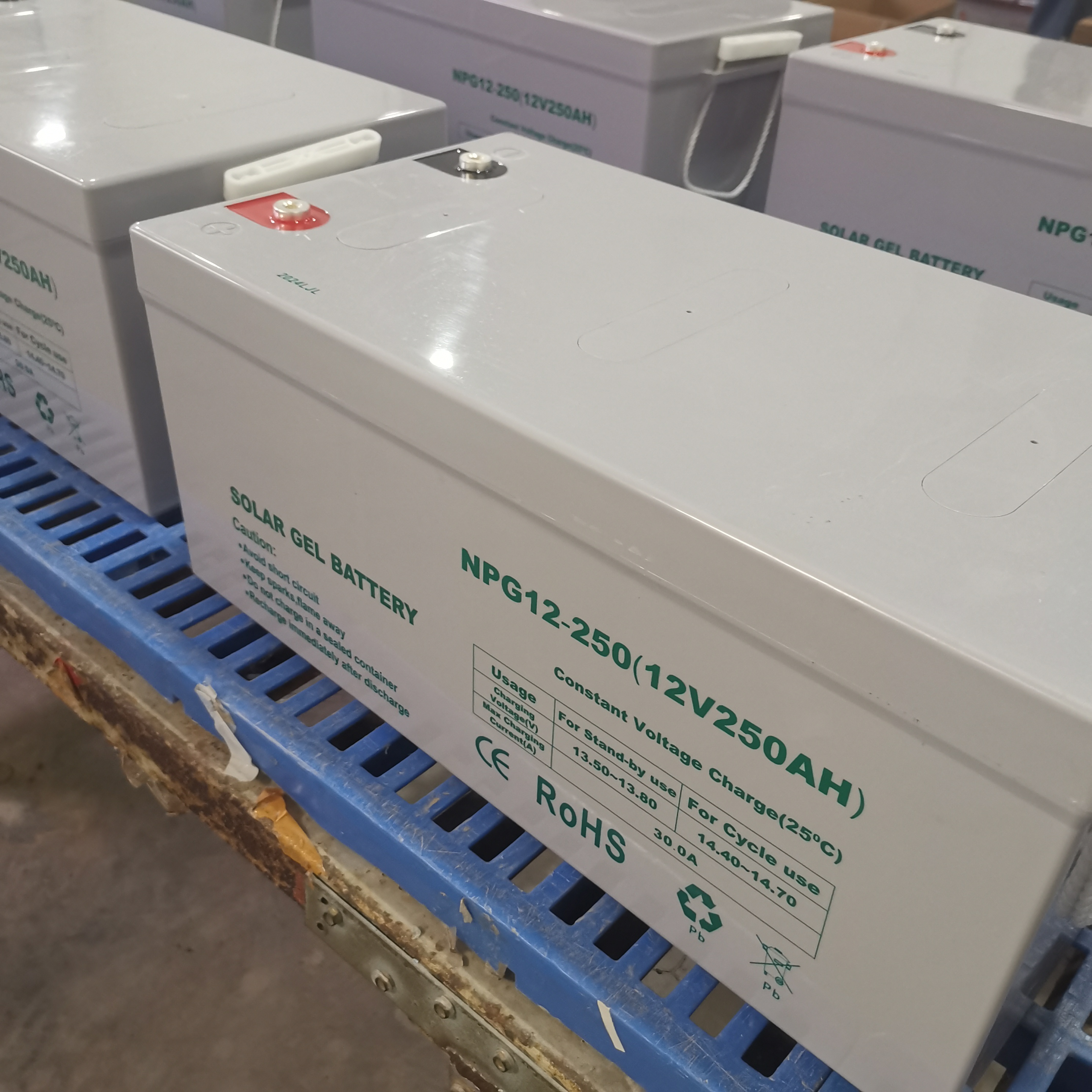Batería de gel solar de plomo y ácido de alta eficiencia 12V250ah Batería de almacenamiento solar sin mantenimiento Sistema de almacenamiento de energía para el hogar