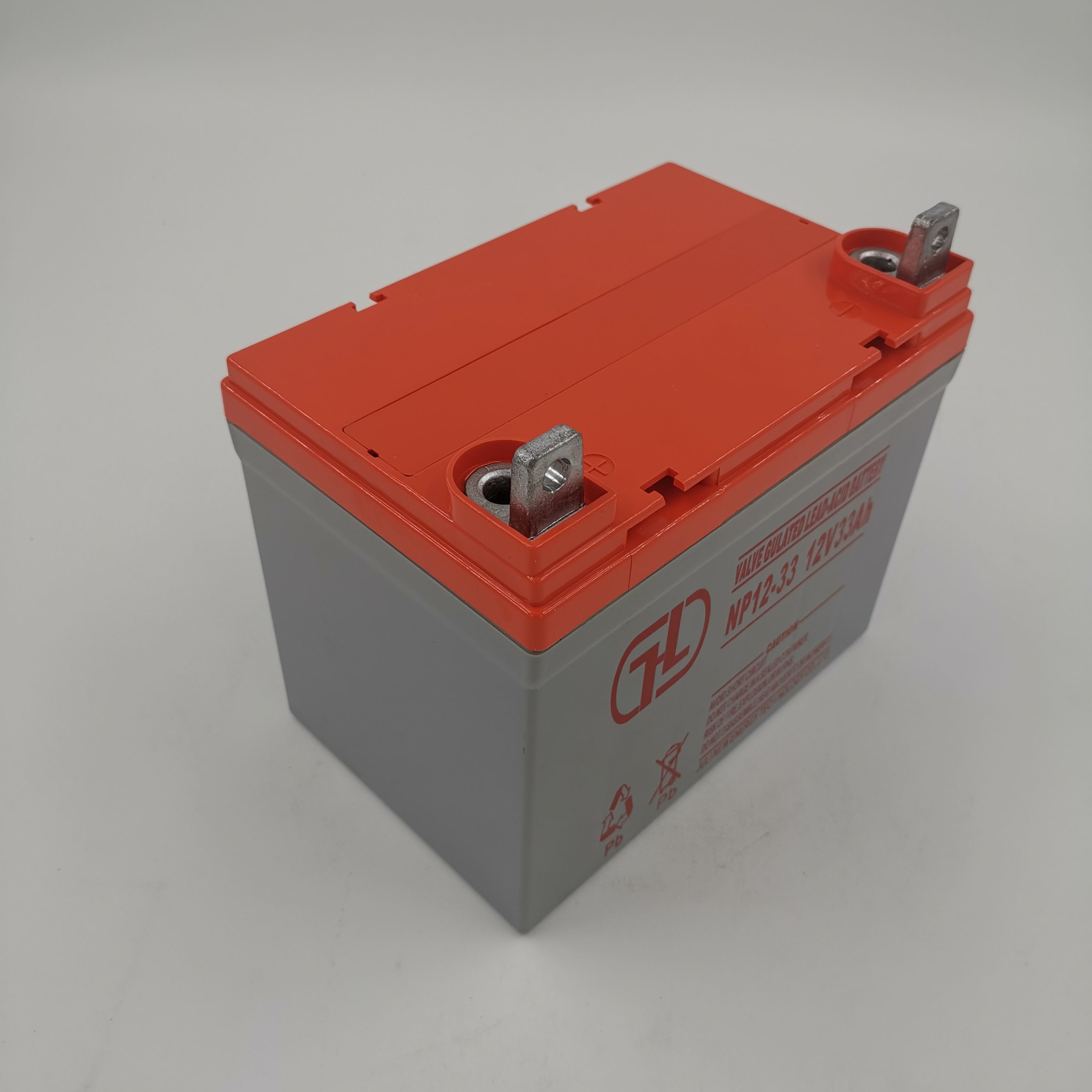 China fabricó la batería durable 12V33Ah ups de las baterías recargables 24v