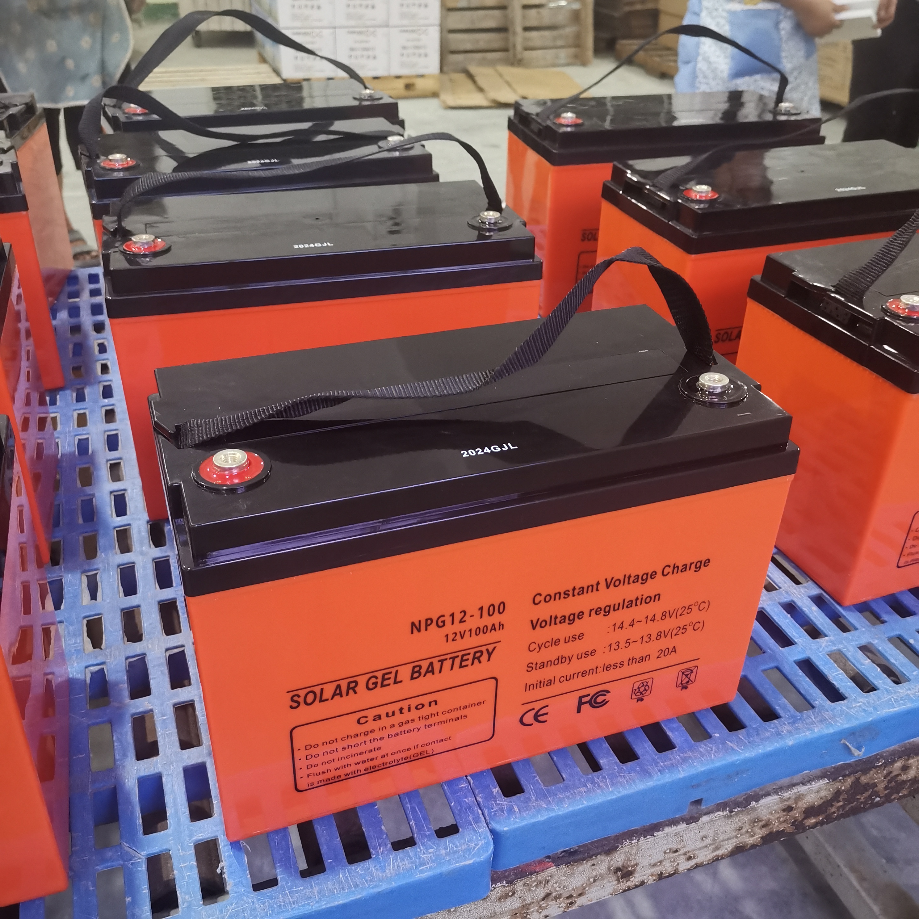 Batería de ahorro solar de alta eficiencia, batería de gel de plomo-ácido recargable de 12v100ah para fuente de alimentación doméstica