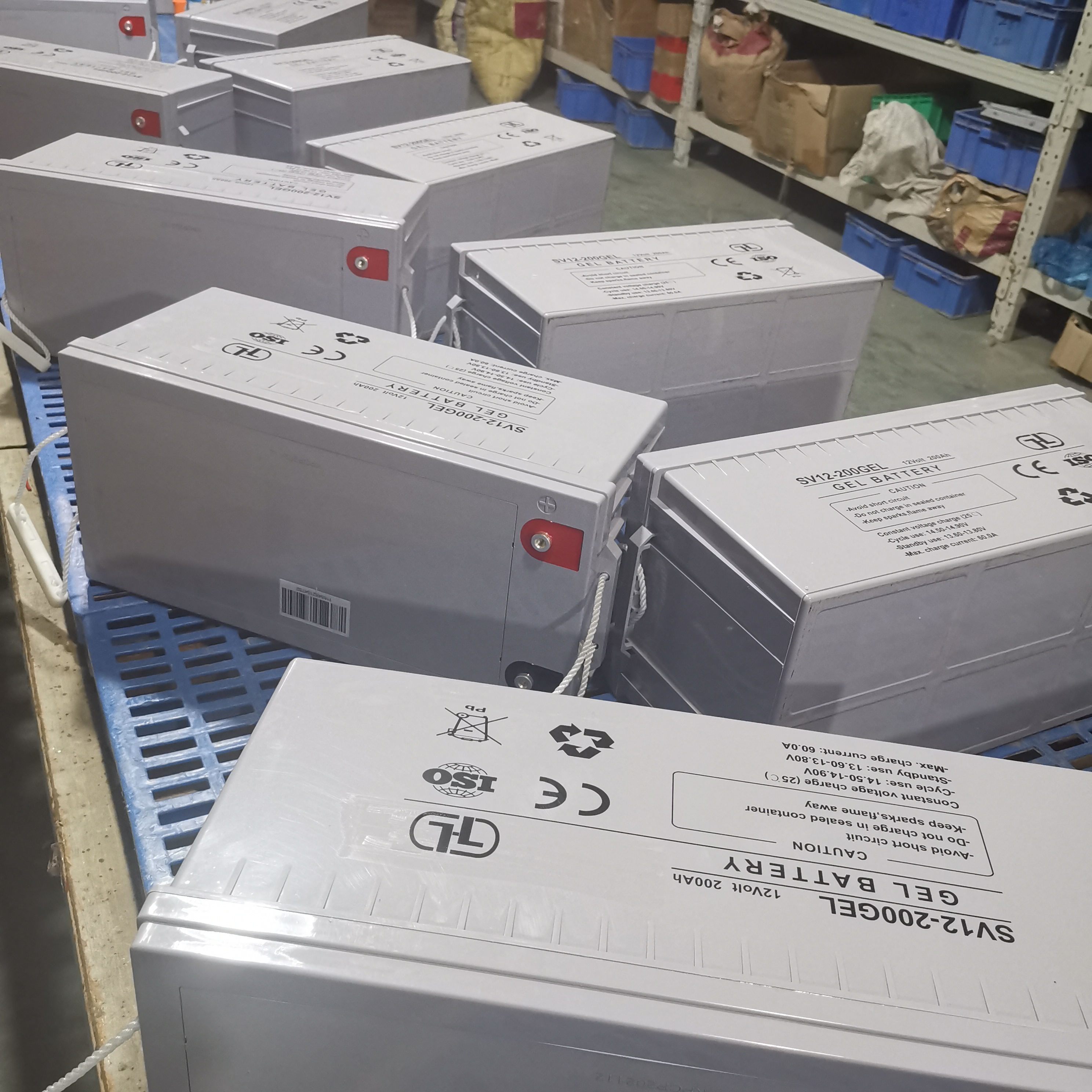 Fabricante Venta directa a la batería de ciclo profundo de gel profundo de 12V200A de servicio pesado para almacenamiento de energía renovable
