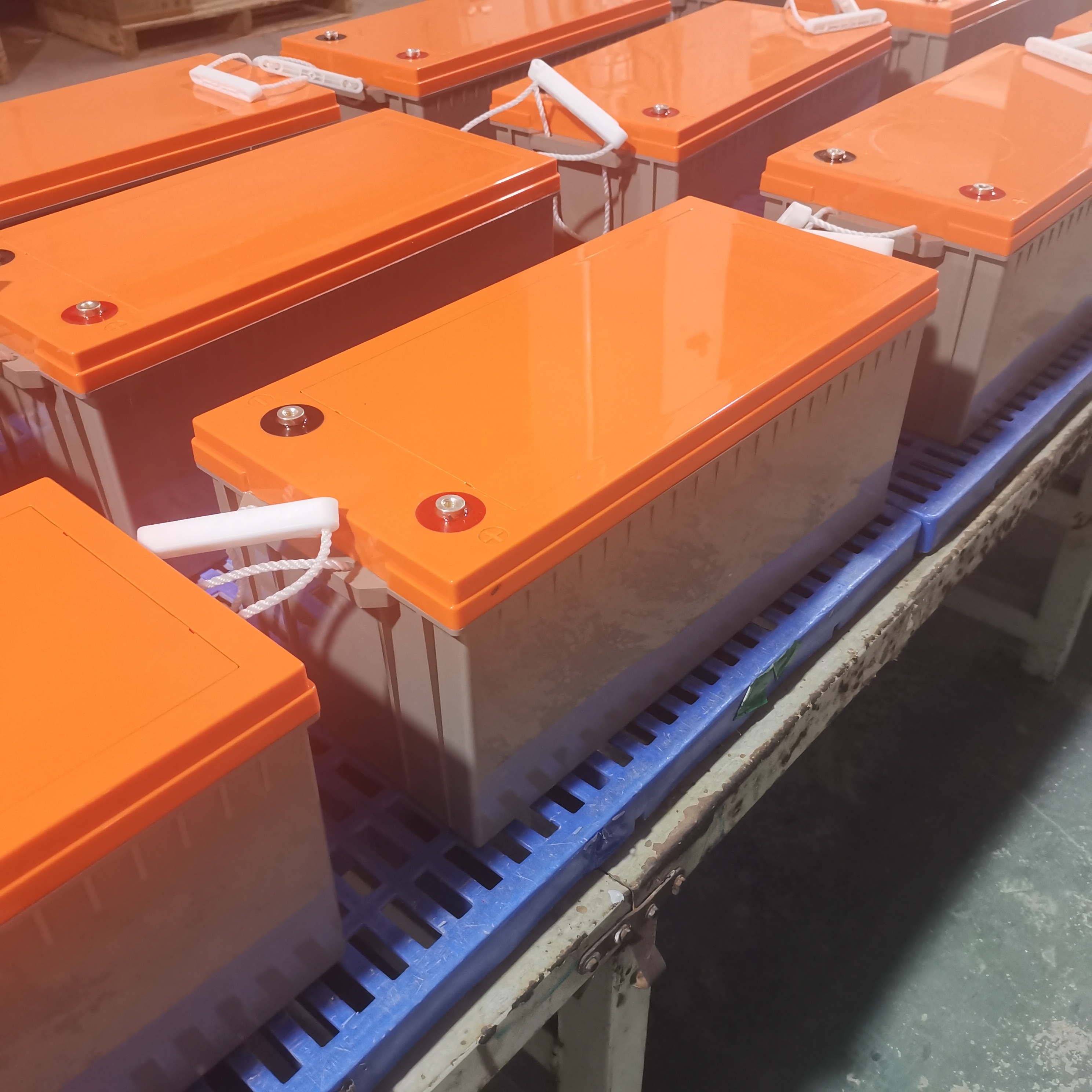 Ingeniería fotovoltaica baterías de almacenamiento de energía solar gel gel de ciclo profundo fábrica de fábricas de fábrica de fábrica de 12V200AH Servicio OEM