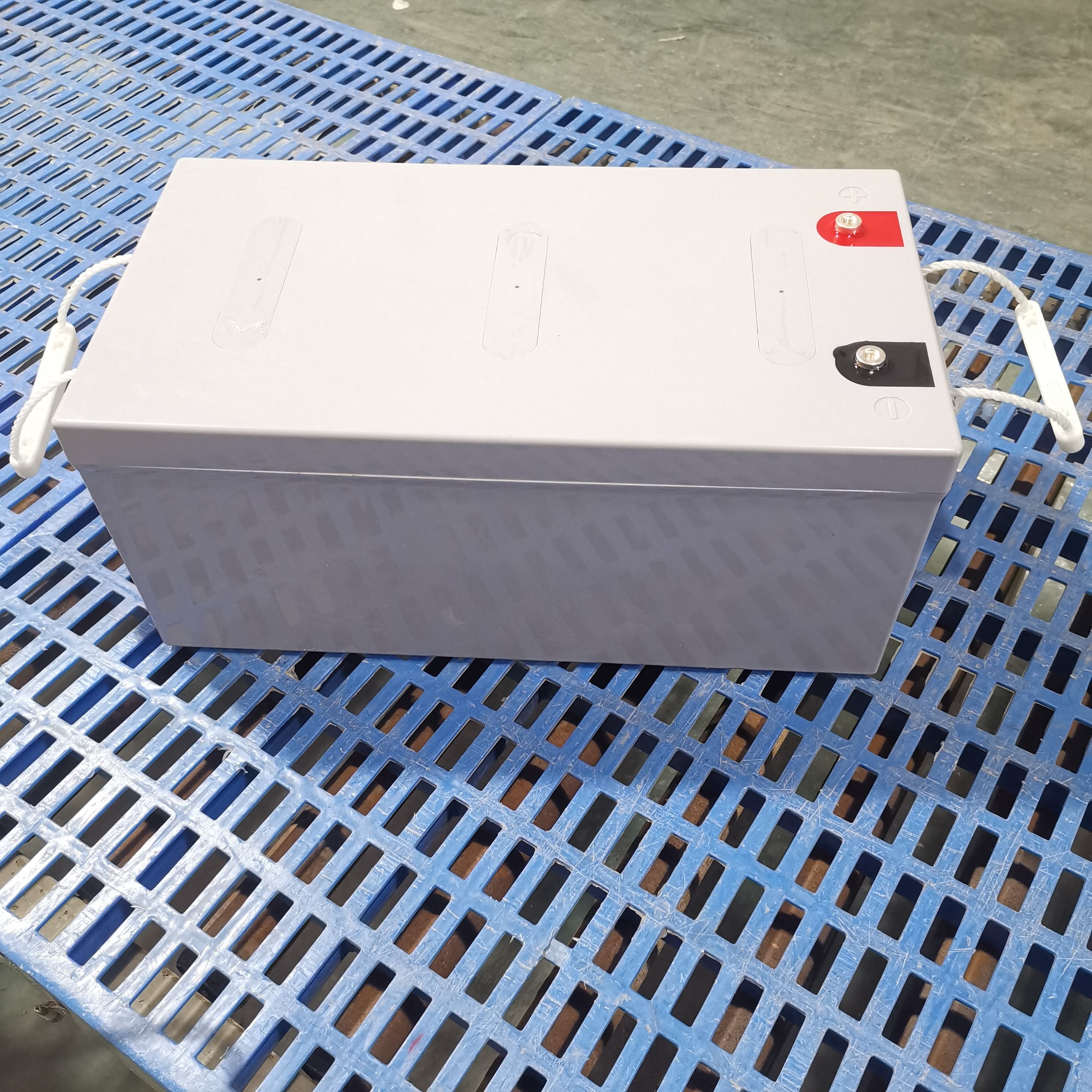 Batería de almacenamiento de energía de ciclo profundo solar seguro y estable 12V250AH Long Life Factory Ventas directas y Servicios OEM