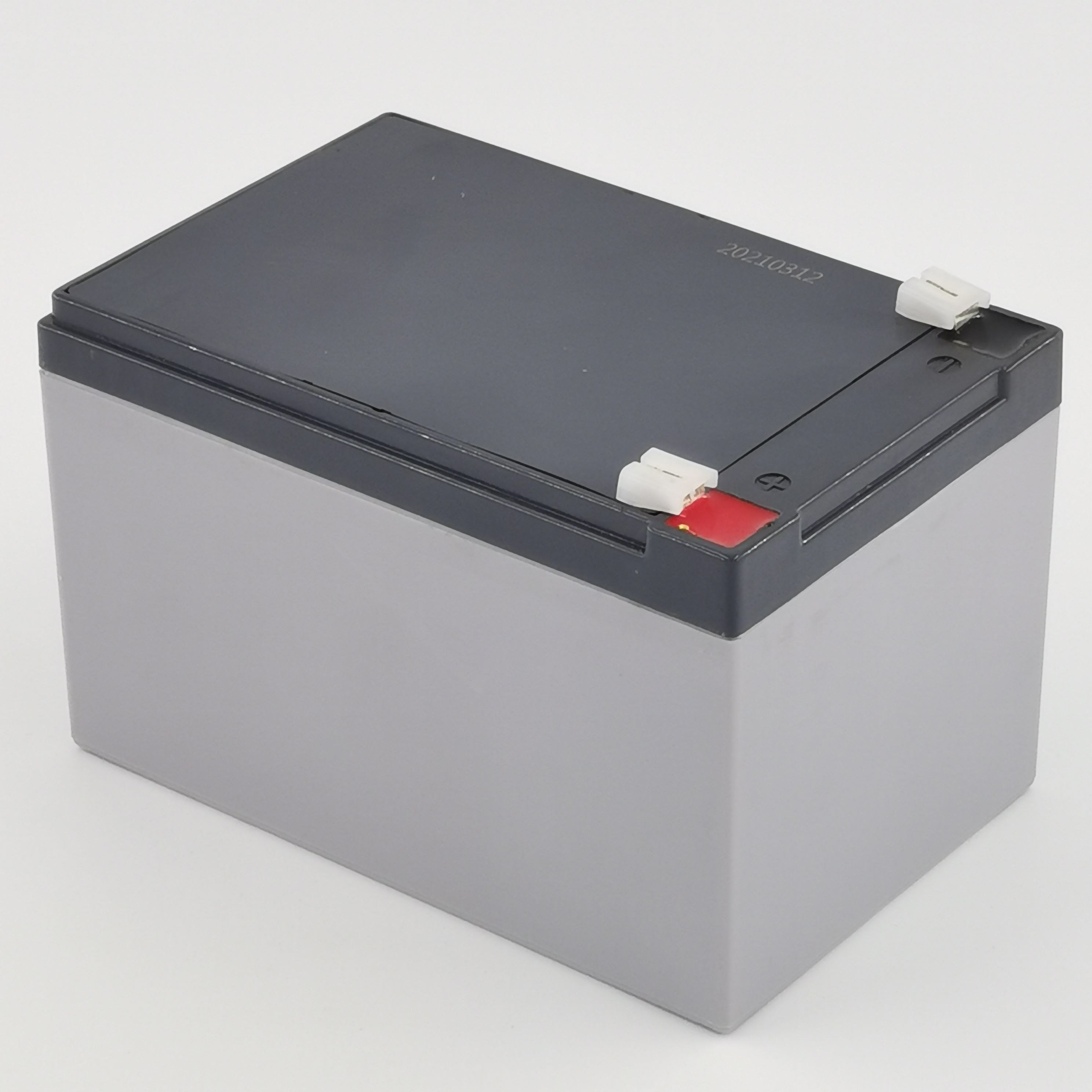Fabricantes que venden baterías recargables de la batería de plomo de la batería de 12V12Ah vrla AGM para ups