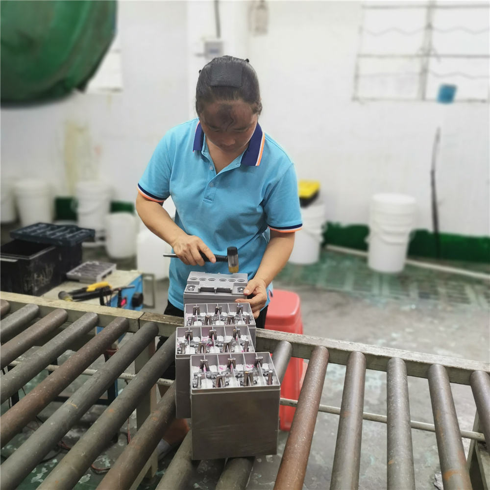 La batería recargable 12v 2.9ah de la producción personalizada de la fábrica sube la batería