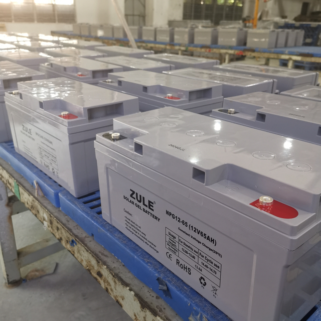 Batería de gel de ciclo profundo de 12 V y 65 AH para una retención superior de energía solar para sistemas de energía solar fuera de la red confiables
