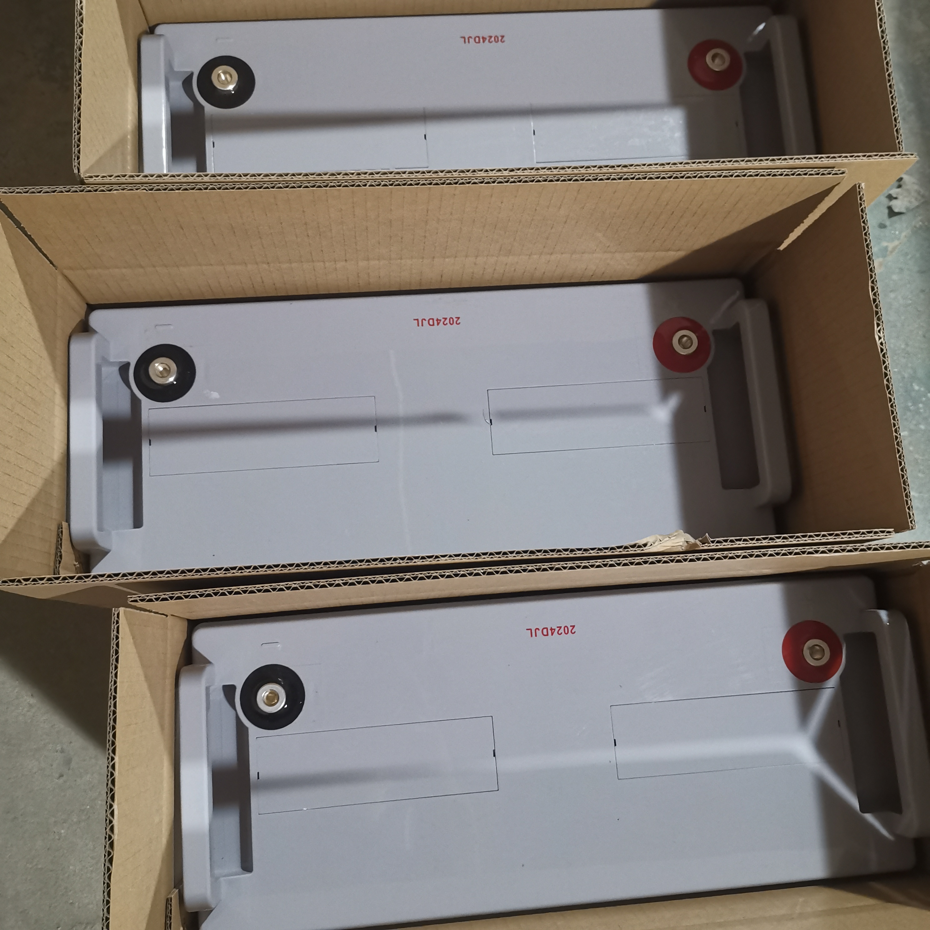 Batería solar de gel de ciclo profundo de larga duración 12V120Ah Venta directa de fábrica Batería de sistema de almacenamiento de energía solar para suministro de energía doméstico