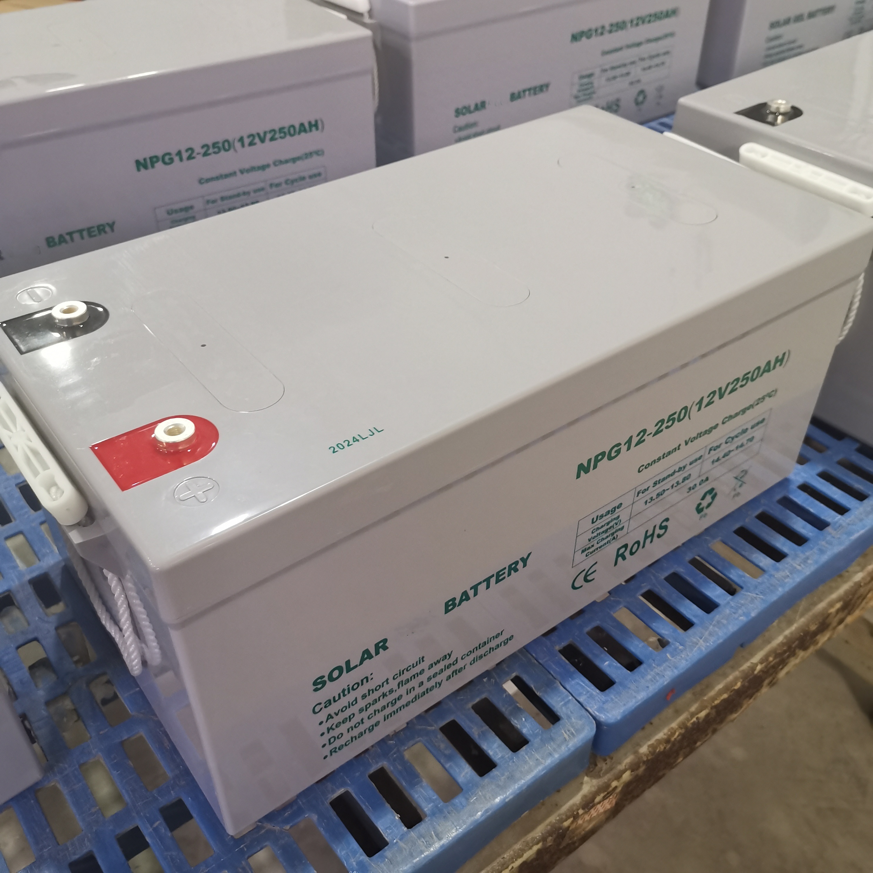 Ventas directas de fábrica de baterías solares de almacenamiento de plomo-ácido 12V250AH baterías dedicadas para equipos UPS personalización OEM