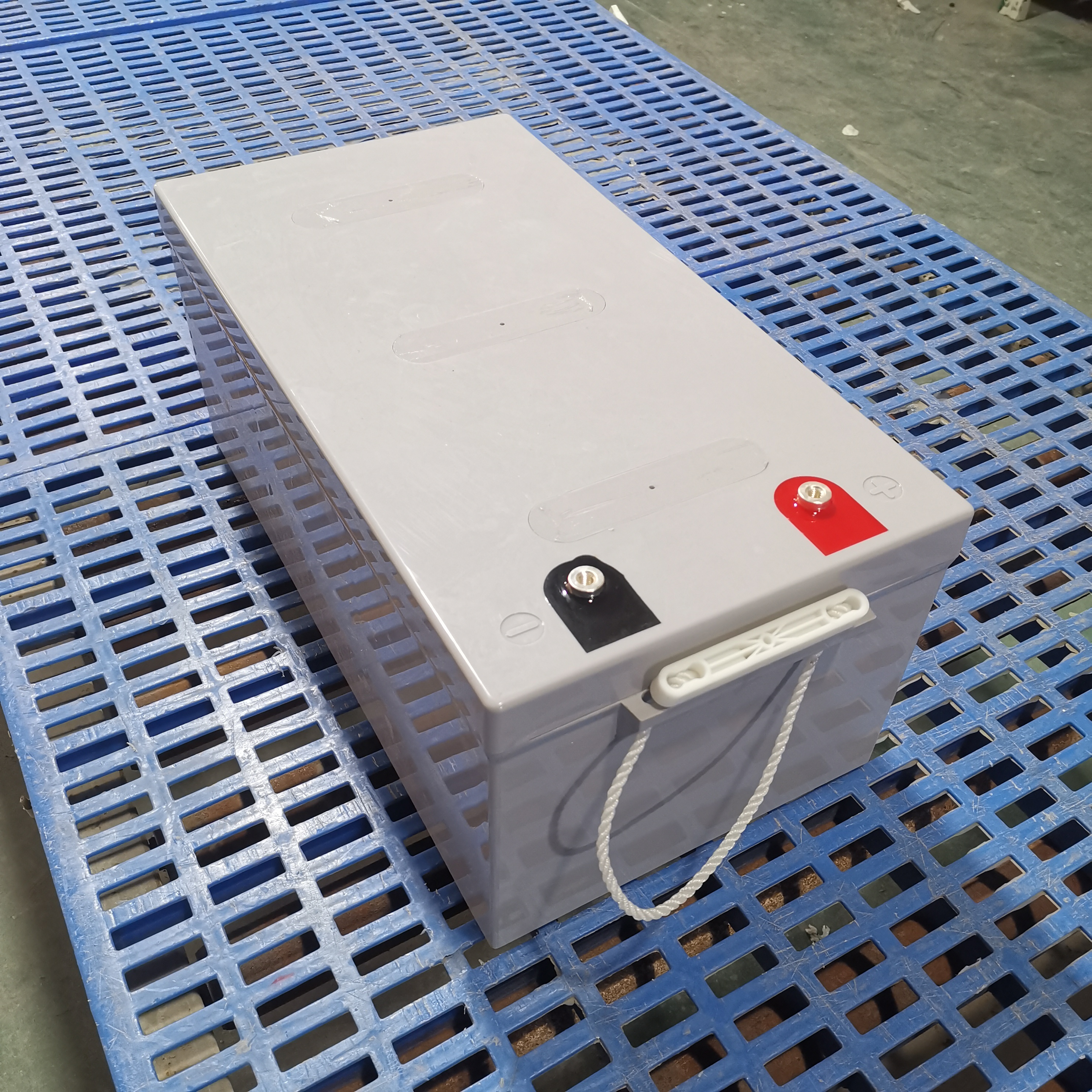Batería de almacenamiento de energía de ciclo profundo solar seguro y estable 12V250AH Long Life Factory Ventas directas y Servicios OEM